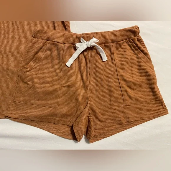 Ekouaer Women’s Waffle-Knit Loungewear Set with Pockets - Picture 3 of 5